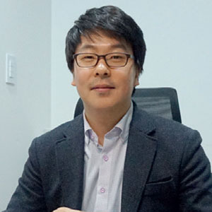 Kiyoung Song, CEO, Kwanwoo Yoon, CTO and Taeyeon Moon, CSO, SUALAB