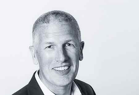 Realizing the Potential of IoT in the 5G Era through Network Convergence